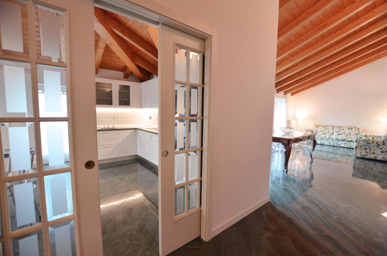 Attic Suite Palme ริวาเดลการ์ดา ภายนอก รูปภาพ